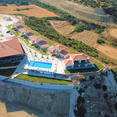 호텔 Tekos Golden Hills Beachfront & Restaurant Location !