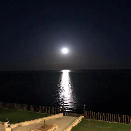 Tekos Golden Hills Beachfront & Restaurant Location ! 3*
